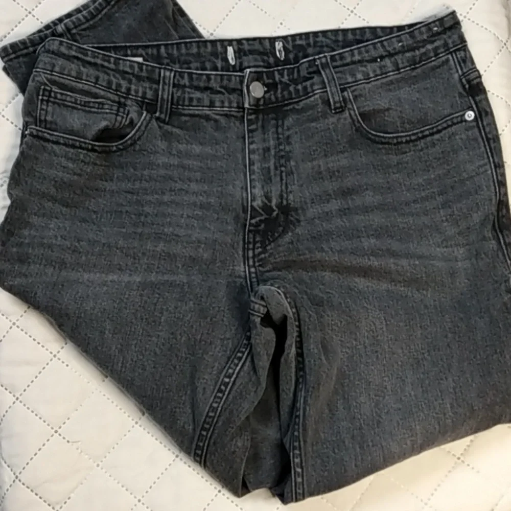 Calvin Klein Jeans - Picture 3 of 10